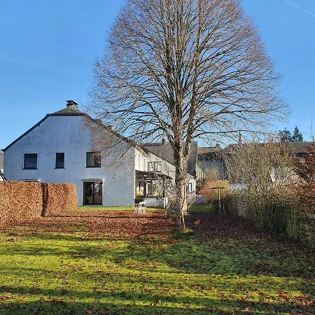 Vakantiehuis Sur La Rive Vierre *