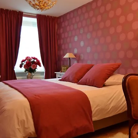 Sur La Rive Vierre Holiday home *