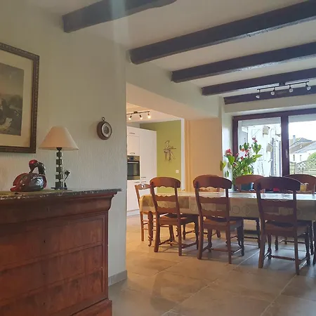 Sur La Rive Vierre Дом отдыха *